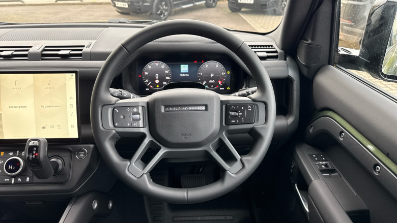 Land Rover Defender 3.0 D250 X-Dynamic SE 90 3dr Auto Diesel Estate